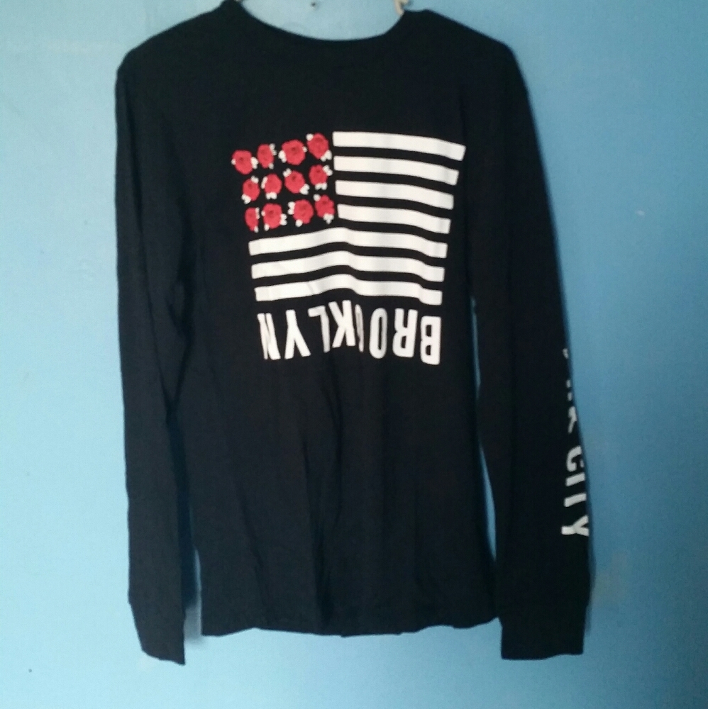 Long sleeve shirt